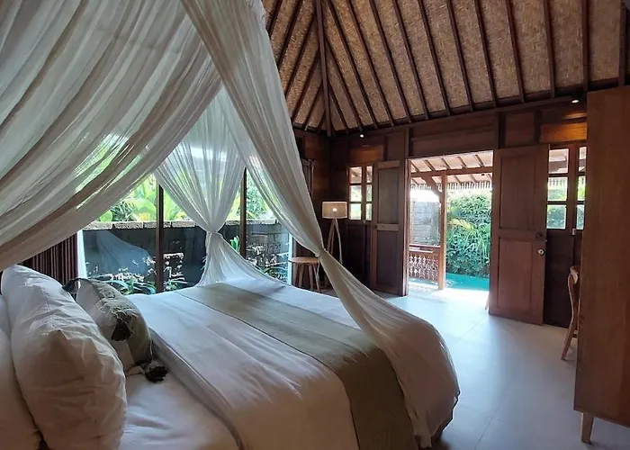 Chic 1br Romantic & Private Pool At Puri Bhawana Убуд