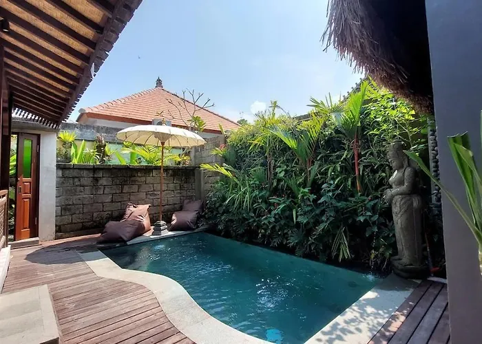 Chic 1br Romantic & Private Pool At Puri Bhawana *