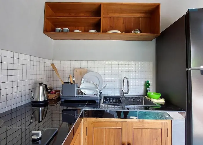 Вилла Chic 1br Romantic & Private Pool At Puri Bhawana *